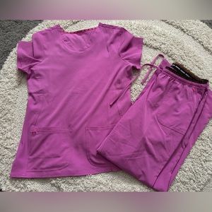 Heartsoul Women’s Scrub Set **LIKE NEW**